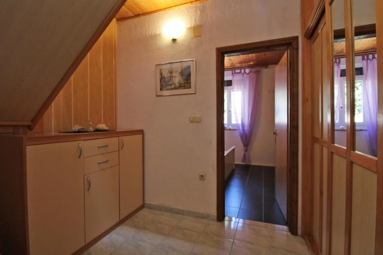 Apartment Luka 2192 Pula