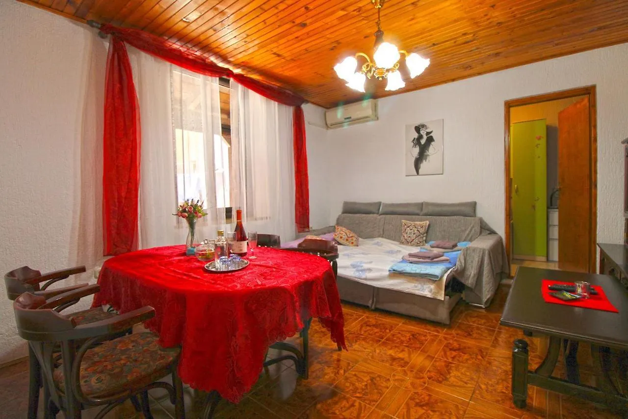 Apartment Luka 2192 Pula