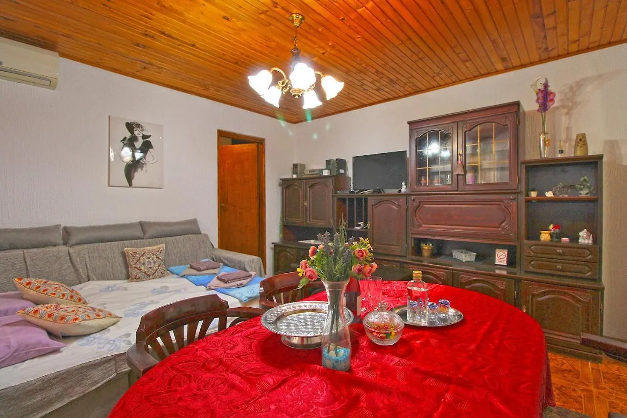 Apartment Luka 2192 Pula
