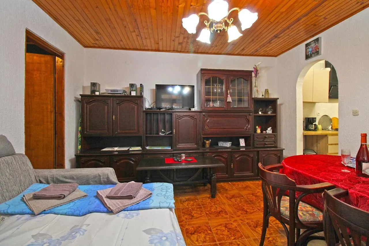 Apartment Luka 2192 Pula 0*,  Croatia